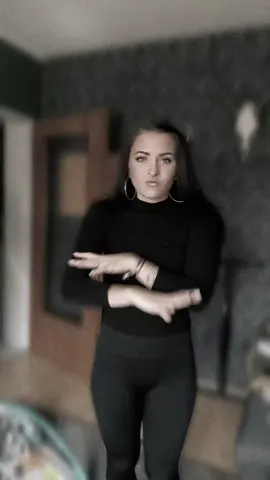 wenn Baby den Ständer wegzieht 🤣🤣🤣 egal ging noch weiter gut  #hardcore #techno #tiktok #featival #mommy 