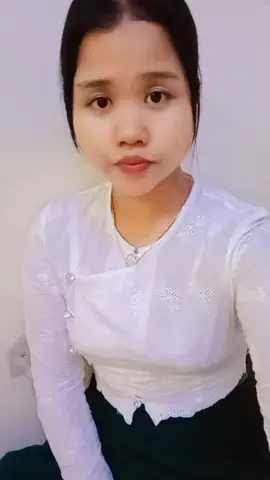 သင်တန်းက ပြန်လာပင်ပမ်းနေတဲ့ရုပ်နဲ့😞😞###မလှလဲ ကြည့်ကွာ#မင်းဘာဖြစ်လို့ မမ ကိုဘဲ ကြည့်နေရတာလဲကွာ😘😘#