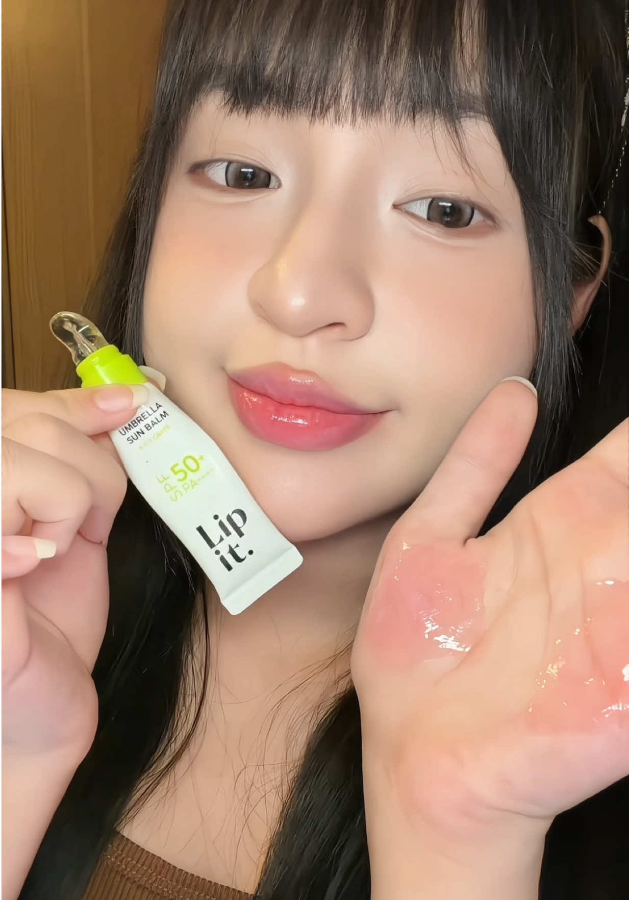 Cách dưỡng môi của bầu sắp sinh ạ 🫶🏻 #tranthanhtam #antamfamily #lipit #umbrellasunbalm #metaverseentertainment 