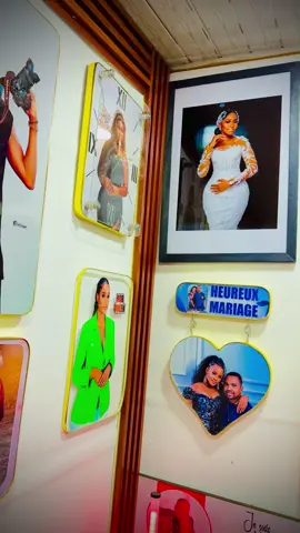 Maison des tableaux de luxe ❤️✅ Nous sommes les meilleurs en matière de réalisation  #tiktokburkinafaso🇧🇫🇧🇫🇧🇫🇧🇫 #ouagadougou🇧🇫🇧🇫🇧🇫🇧🇫 #horlogepersonnalisée #horloge #ideecadeau 