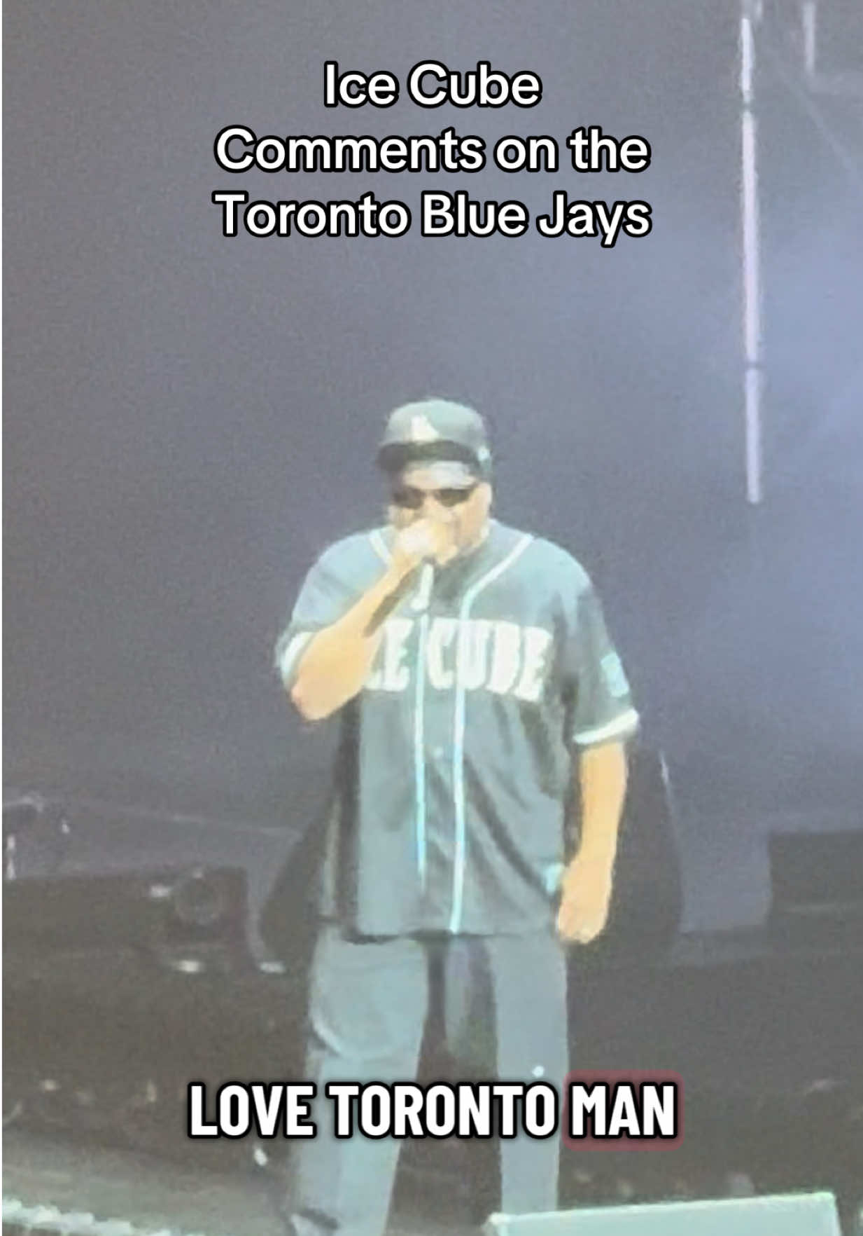 Ice Cube in Toronto talking about the Blue Jays and how he loves Toronto. Love we the north too. #icecube #bluejays #toronto #wethenorth #torontobluejays 