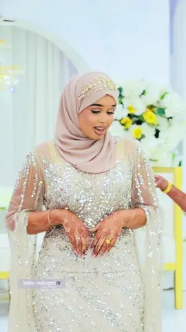 Yaxye iyo Farah Hambalyo Ku Dakeeyo Aroorska kuladda#Hargiesa #Aroos 