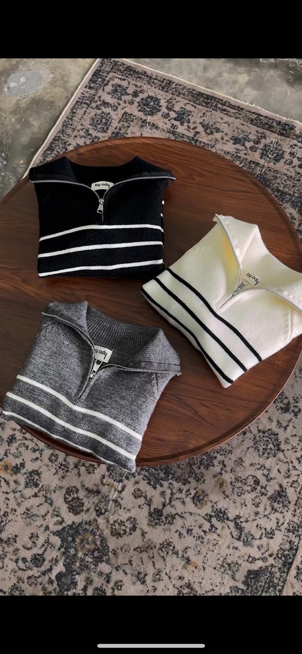 addict to stripe, availablle now at kerkun!! #sweater #promoguncang1010 #fyp 