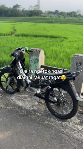 ngasi diarani ngedol fiz r ge tuku jupe🫣#zankithti #fypage #karanganyar24jam #katakata #karanganyar24jam 