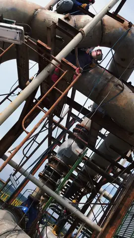 💪🏻💪🏻💪🏻#welderlife👨‍🏭🔥 #smaw#welderindonesia🇮🇩 #kuliproyek👷🏼 #senimanapiindonesia 