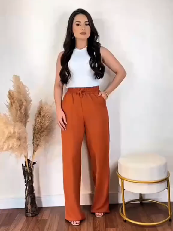 🔥 Calça Pantalona Feminina Com Bolso Cintura Alta De R$ 62,00 💰 *Por R$ 19,90* 😱 🛒 Compre agora 👉 https://s.shopee.com.br/LeVELm0by ⚠️ Promoção sujeita à alteração de preço e estoque do site
