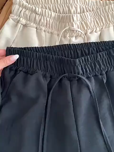 🔥 Calça Pantalona Feminina Com Bolso Cintura Alta De R$ 62,00 💰 *Por R$ 19,90* 😱 🛒 Compre agora 👉 https://s.shopee.com.br/LeVELm0by ⚠️ Promoção sujeita à alteração de preço e estoque do site