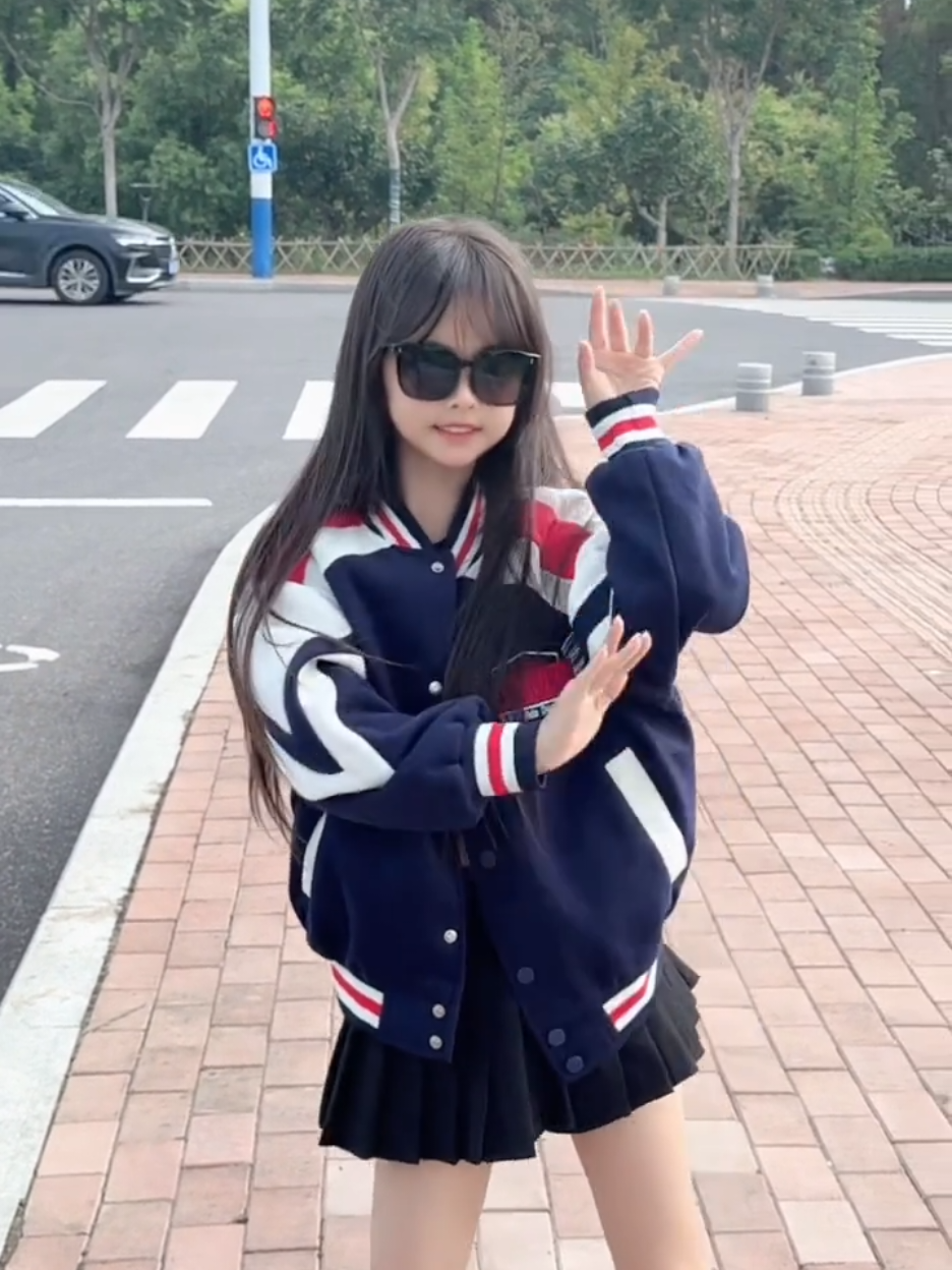 #甜妹 #萌妹子 #骗你生女儿 #手势舞 #trend #dance 