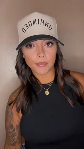 Oh you thought you could find better? Thats cute 😁 #kanye#fridayvibes#confidence#texasgirlsdoitbest#brunette 