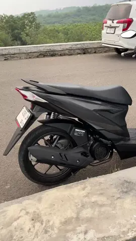 Biar penampilan makin padat pake hugger airblade pnp anti coak