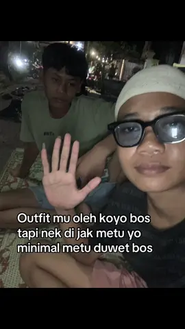 Mosok ngonoiku jare orang senang#promoseruweekend #katakata #fypage 