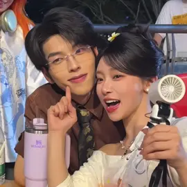 เนี่ยยอมให้พี่จิ่มเเก้มอ่ะไม่ให้คิดได้ไง🫠 #向帅 #林君怡 #xiangshuai #linjunyi #穿书富家妯娌我和闺蜜齐上阵 