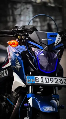 සද්ද වහල හිටියම පැංචො දඟලනව 😸🫶 #avi__xx #cbhornet160r #cb160 #CapCut #cbhornet 