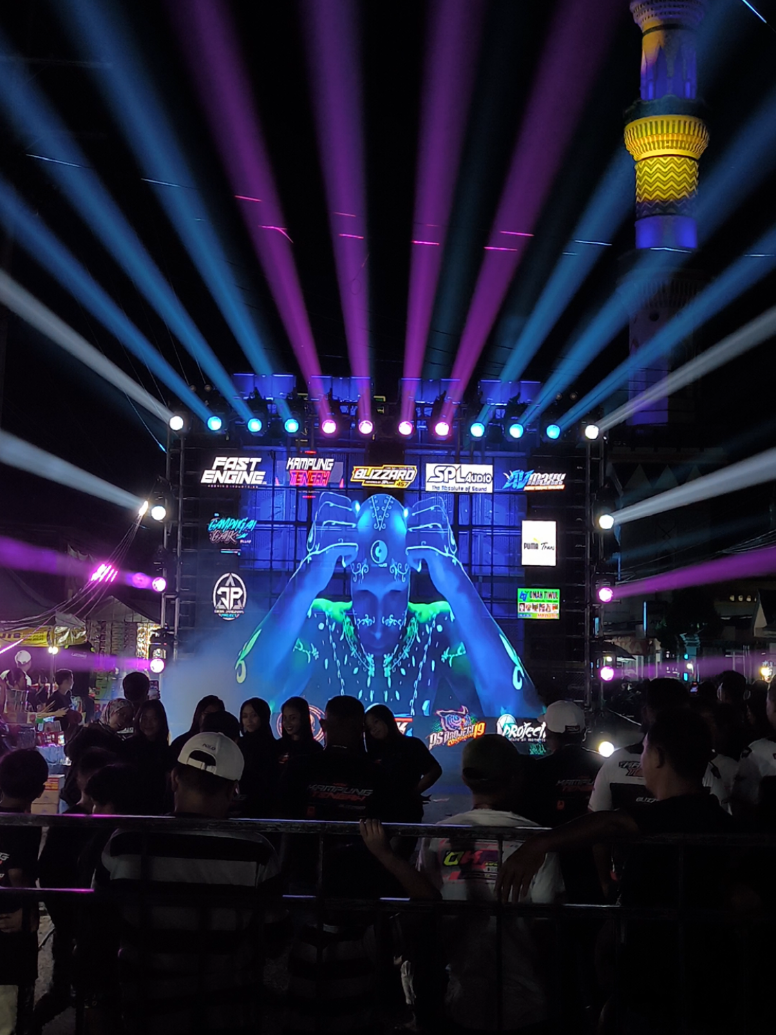 Konsep modern bilzzard keren 🤩 @blizzard audio @AVMAXX PRODUCTION #karnavalgampingan #alingampingan #malang24jam #viralfyp #fyp 