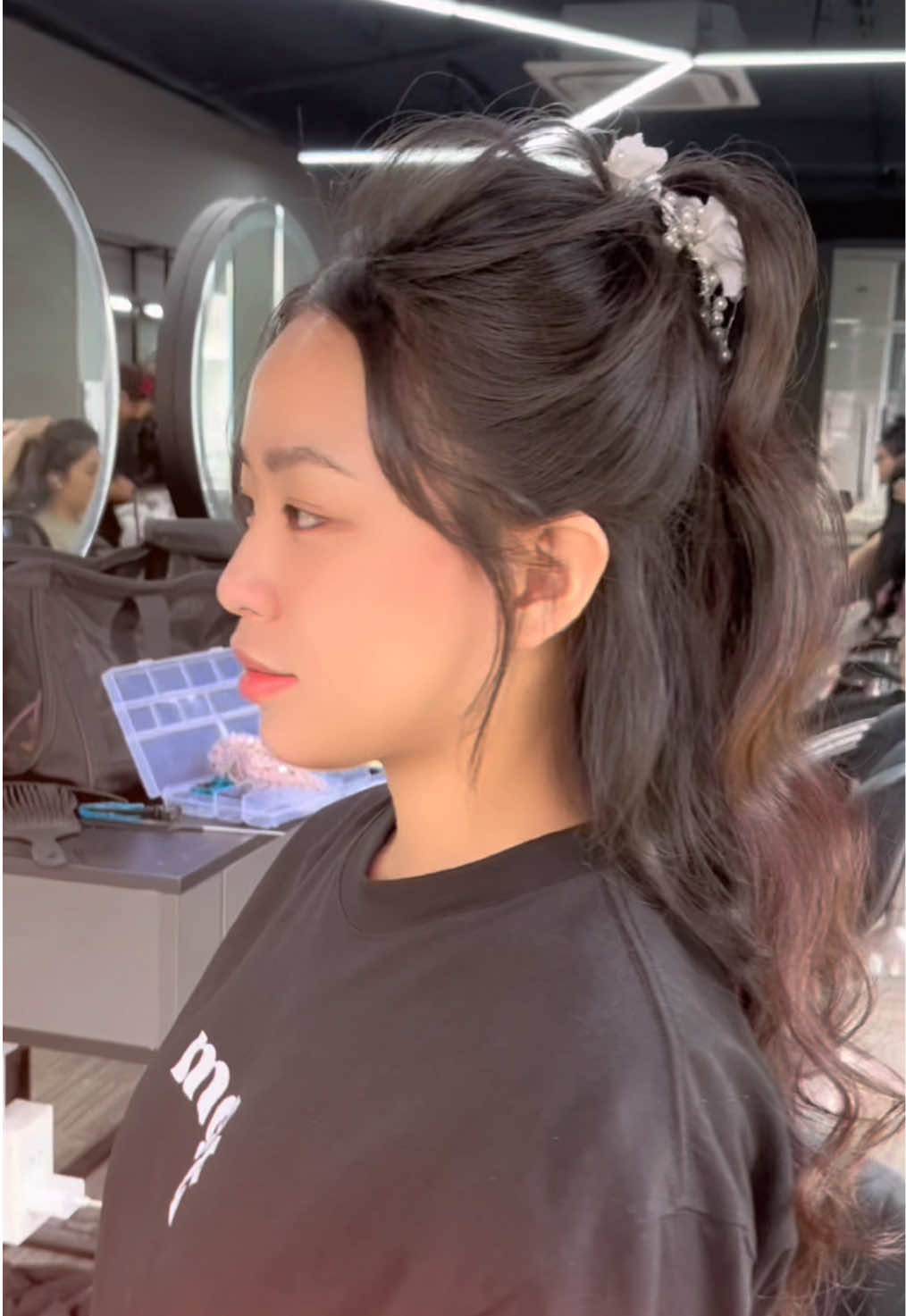 Nàng chỉ cần nở nụ cười, tóc luxury xé sợi lo phần tỏa sáng 😍 #lehuongmakeup #makeupartist #trangdiem #luxury #viral 