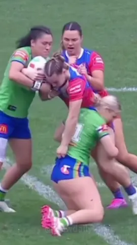 The fierce battle of rugby #usa #nfl #football #nflhighlights #sports