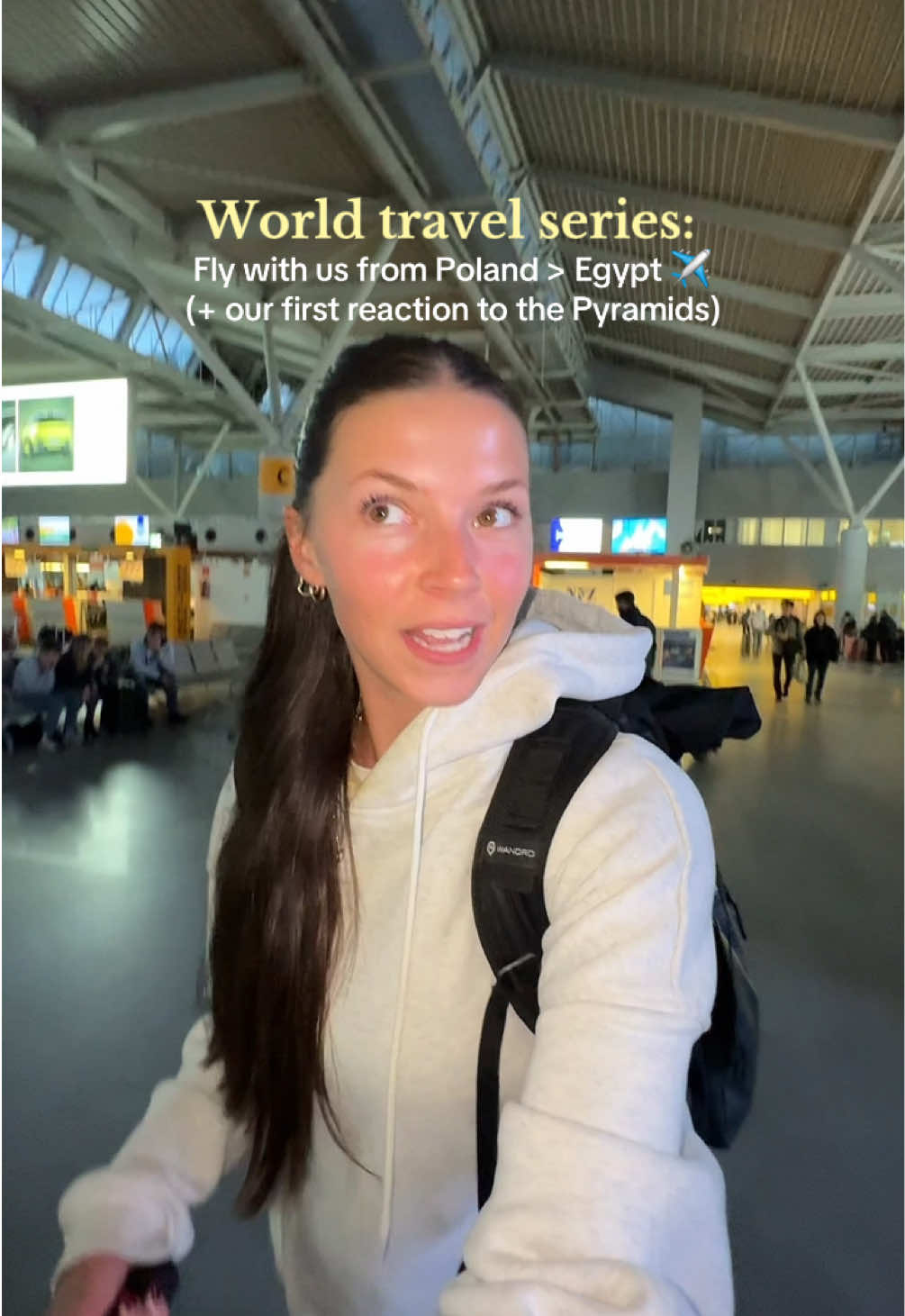 I forgot to post this before posting Egypt content so here’s a fly with us vlog & our initial reaction to seeing the PYRAMIDSSSS 🥹✈️🇪🇬 #worldtravel #travelseries #egypttravel #flywithme #pyramidsofgiza 