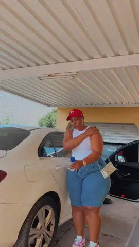 Qeh!! Ke Friday 🤍🩵 #gqom #fyp #fashion #curvy #OOTD 