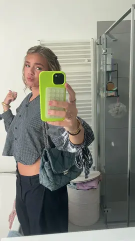 Brb ff toetsweek knallen👅 #OOTD #foryou #tatemcrae *AD 