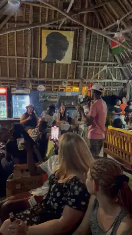 yester night at stilts karaoke  #dianitiktokers🥰🥰🥰 #dianitiktokers🤗🌴 #Diani beach @Mufasa hajj @Kibz Kassim Slim @Mc Konki Ke 