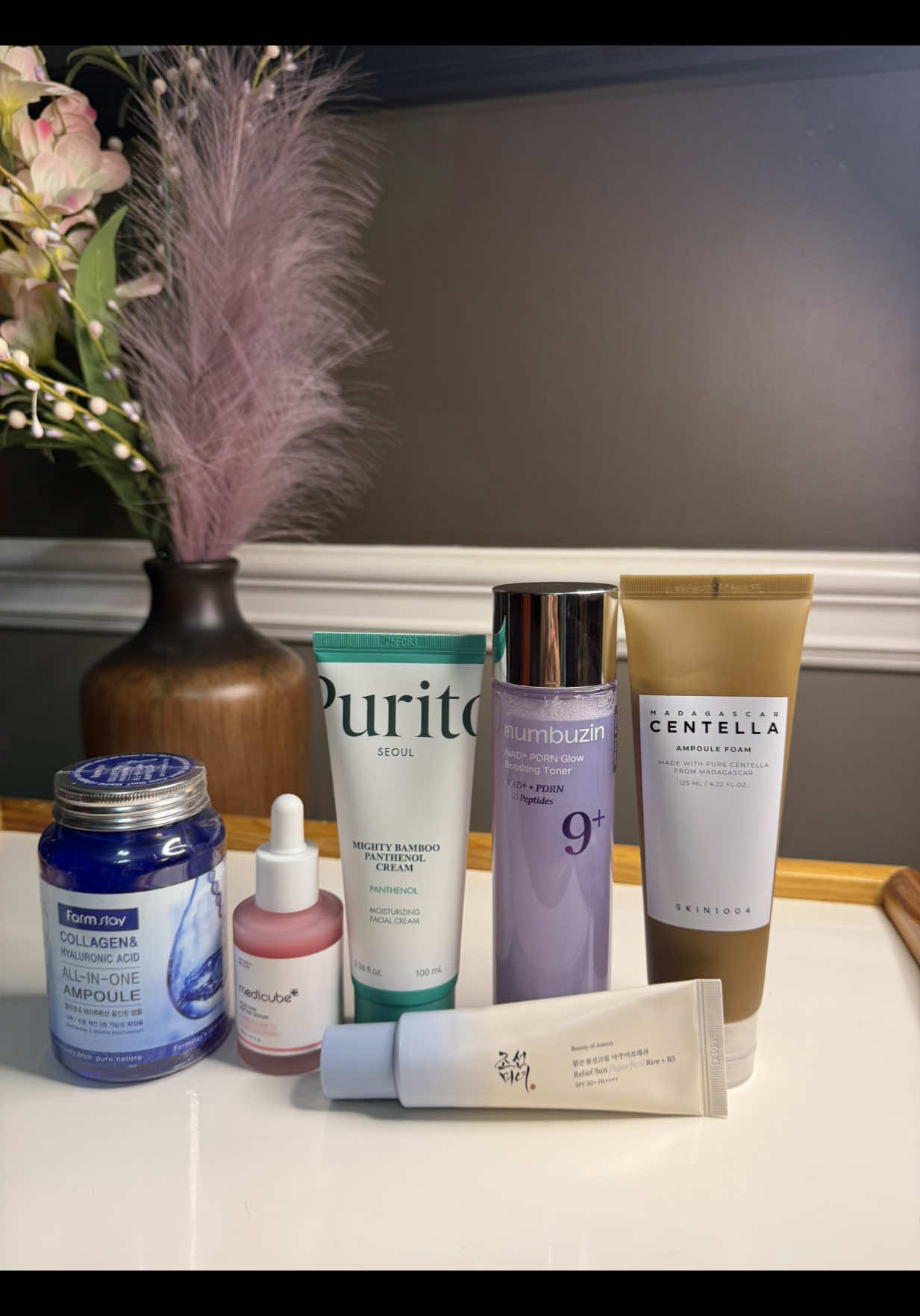 October K-beauty delivery from @Stylevana is here 💌 So excited to unbox these glow essentials — use my code INF10HOELY to treat yourself ✨ #stylevana #kbeauty #skincare #koreanskincare 