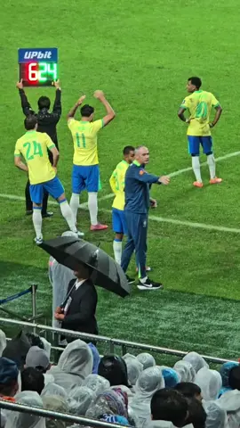 A PRIMEIRA VEZ: Paulo Henrique entra em campo pela 1ª vez com a seleção brasileira #football #brasil #futebol #vasco #seleção 