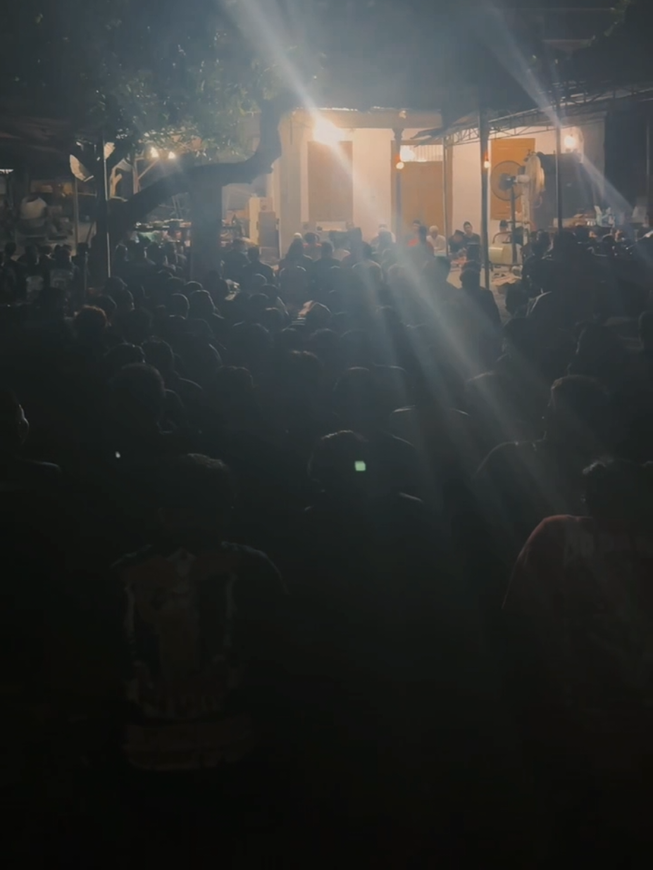 ​💔9-10-2025 Duka tak terlukiskan masih menyelimuti Sidoarjo. Malam ini, kami bersimpuh. Ribuan hati, satu suara: Istighosah bersama Pagar Nusa di Ponpes Al Khoziny. Dalam kesunyian malam, kami panjatkan doa dan harapan. Semoga Allah SWT angkat semua kesedihan dan memberi kami ketabahan. Al-Fatihah. 🙏 #pagarnusasidoarjo  #psnu_pagarnusa #pagarnusa86💚🔱 #foryoupage #arusbawah86 