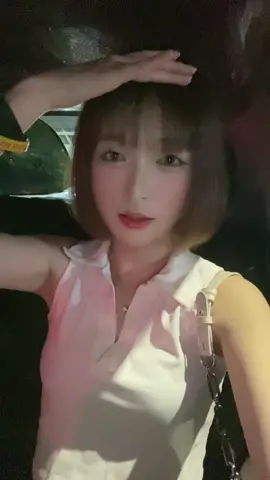 Cuối tuần rồi đi nhậu thoaiii 😋🥂
