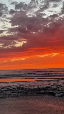 This view and one of my favorite songs is all I need right now………♥️🌅♥️#sunset #tranquility #peace #bestview #redsky 