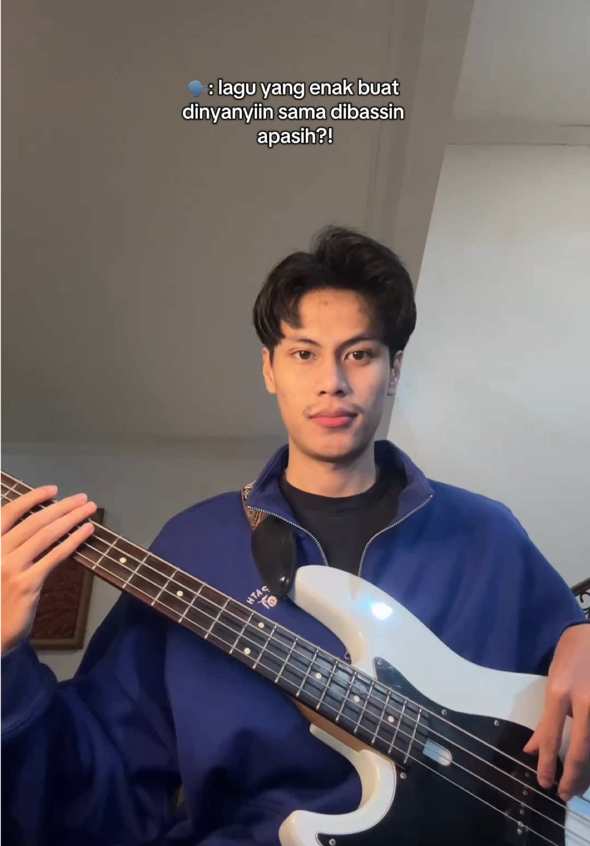 Harus Bahagia - @Yura Yunita. Enak banget ini lagunya!! #fyp #figra #yurayunita #bass #bassist 