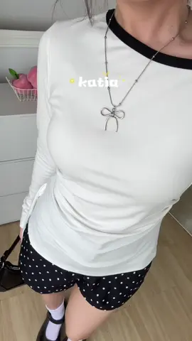 Áo kiểu lệch vai #myoutfit #viral #fyp #OOTD 