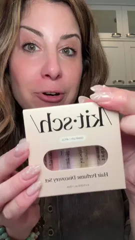 This hair perfume set is a great stocking stuffer idea for women #stockingstuffer #stockingstufferideas #giftsforher #christmasgiftideas #hairperfume