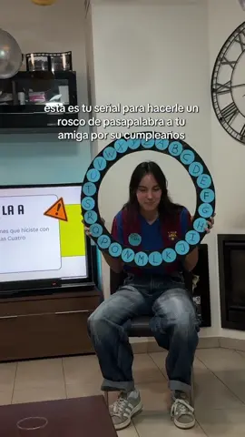 Si no sabes qué regalarle a tu amiga para su cumpleaños, hacerle un rosco de pasapalabra es muuuuy buena opción 🫵🏻 #cumpleaños #roscopasapalabra #regalocumpleaños #planazo #fyp 