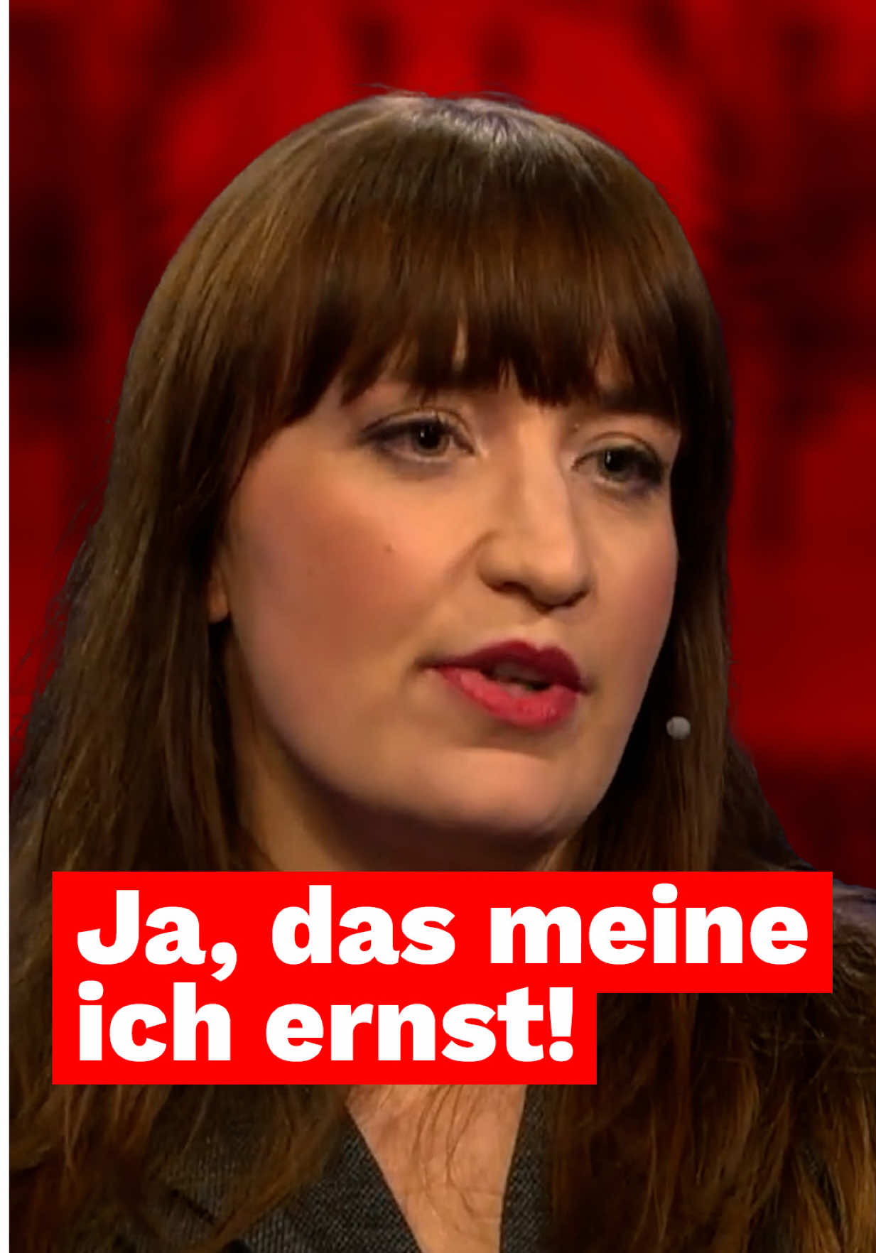 Die Verteilung des Wohlstands ist absolut undemokratisch. Erbschaften, Ausbeutung und die Natur des Wirtschaftssystems sorgen dafür, dass sich der Reichtum in einigen wenigen Händen konzentriert. Dieser unanständige Reichtum bedeutet Macht, die nicht demokratisch legitimiert ist. Musk, Bezos & Co. sind mächtiger als so mancher Regierungschef - das hat mit Demokratie nichts zu tun!