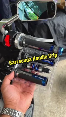 CNC Barracuda Handle Grip With Throttle and Bar End Universal #cnchandlegrip #barracudahandlegrip #handlegrip #universalhandlegrip #motorcyclehandlegrip 