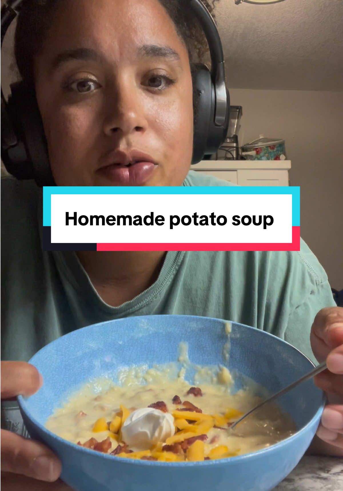 Normally I wouldn’t make soup so close to leaving the house but I  really wanted to make this soup, not waste ingredients, and not end up hitting the drive thru on the way home! I’m so glad I made it and it only ended up taking about an hour from start to finish ( I decided after we got home to also use up the bread I had that was about to go bad) this soup turned out so good !! I didn’t measure anything but here’s a rough recipe ⬇️ 5 peeled potato’s  Cut up and cooked about half pack of bacon  Removed bacon and leave a little bacon grease  Cook a couple handfuls of chopped onions in grease  Add about 3-4 table spoons of flour mix until thick and all mixed in  Add heavy cream and milk desired amount season I used salt pepper cayenne pepper chicken bullion also added 1 can chicken broth  Then added potato’s  Boiled for about 15mins  Once potato’s were fully cooked added about 2 handfuls of shredded cheese and about half of the cooked bacon  Too as desired and enjoy !! #potatosouprecipe #recipes #cooking #momlife #busymom 