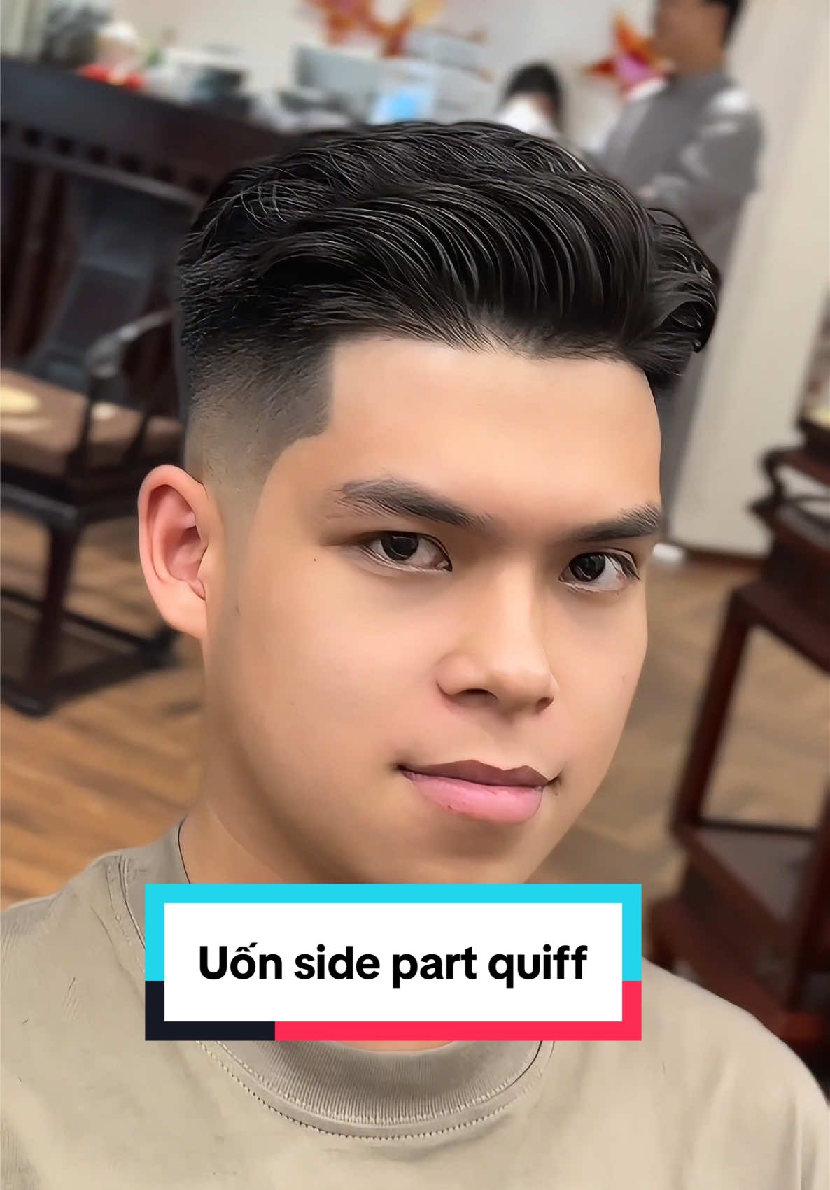 Hướng dẫn uốn kiểu Sidepart Part Quiff đơn giản, hiệu quả#mrcahoi #tocnamdep #sidepart #fade #uontocdep 
