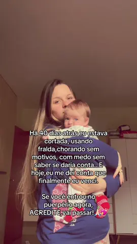Há 40 dias minha vida mudou por completo. Entrei no puerpério, e junto com ele veio um turbilhão de emoções: medo, cansaço, ansiedade, angústia... tudo ao mesmo tempo. Lembro de assistir a vídeos de mulheres no puerpério com a certeza de que era só uma fase, e que ia passar. Mas, sinceramente, eu não acreditava. Era tudo tão intenso, tão assustador, que eu me perguntava a todo momento se algum dia conseguiria sair disso. Hoje eu posso dizer: eu venci. Se você está entrando no puerpério com medo, eu te entendo. Mas acredite: vai passar. Essa fase não é eterna — e você é mais forte do que imagina💛 #maternidade #maternidadereal #foryou #puerperioreal 