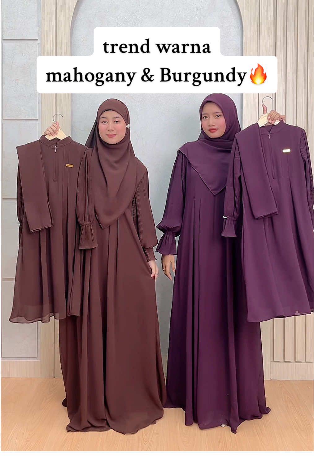 masih anget Gamis cantik elegan bisa couplean sm si kecil. 2 Warna trend yang bikin kulit lebih glowing, kalau bunda lebih suka warna apa ? #laveshakids #gamismahogany #gamisburgundy #gamiselegan #gamislebaran 