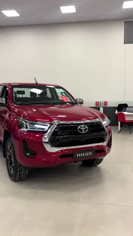 Hilux SRX vermelha! Essa é de presençaaaa ❤️ #hilux #hiluxsrx #toyota 