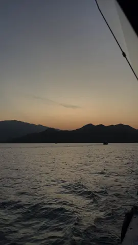 Mùa đông đến nơi đây tìm anh #canotoursnhatrang #nhatrang #dulichnhatrang #bien #chill #travel #thugian #thugianmoingay #viral #nhachaymoingay 