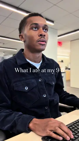 What I ate at my 9-5 pt. 14 #fypシ #fyp #whatieatinaday #corporatelife #relatable 