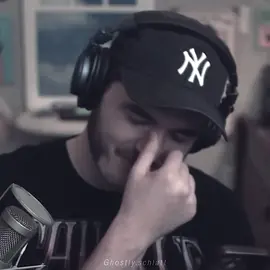 anyone else wanna keep him as a pet…  ac: @chvnaudioz  #jschlatt #jschlattedit #schlatt #schlattedit #fyp 