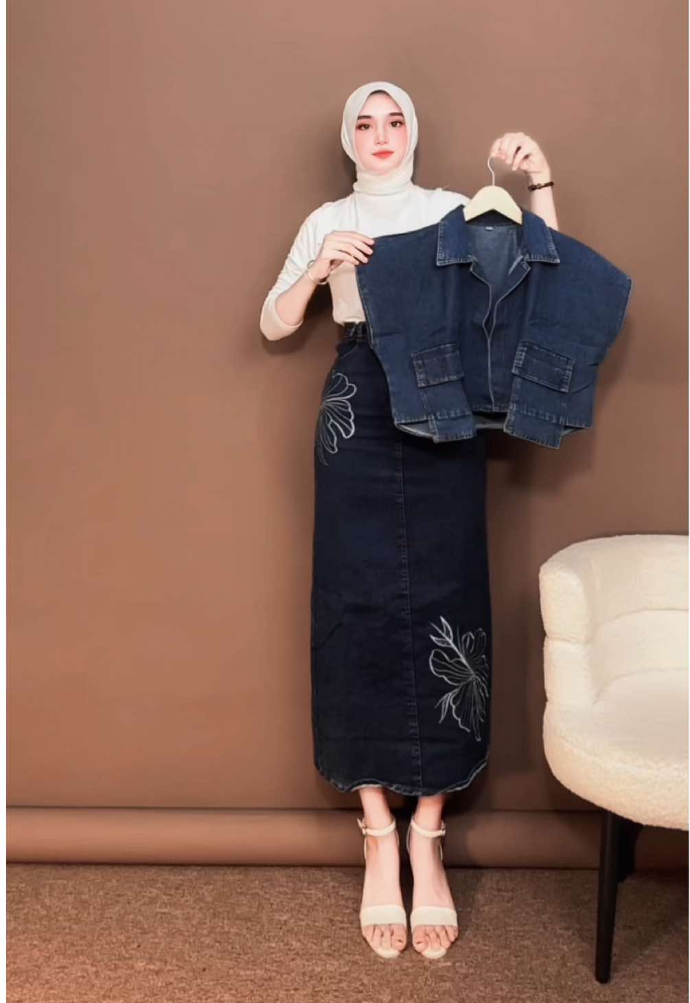 Set jeans nya cakep pwoll #oneset #onesetkekinian #setjeans #onesetmurah #onesetjumbo 