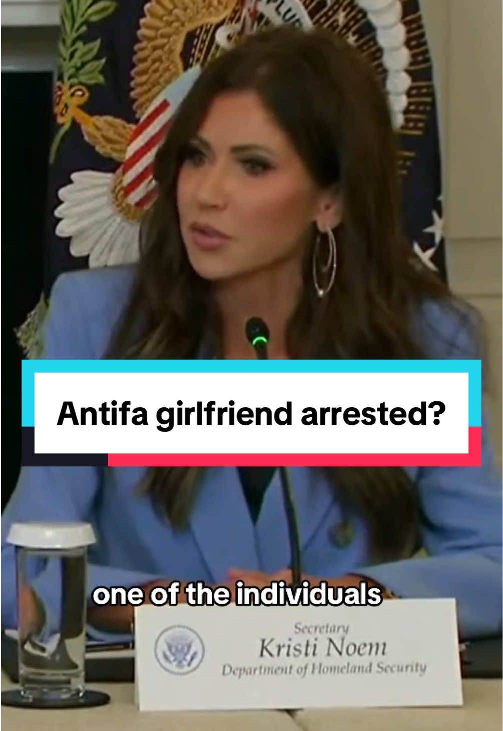 DHS Secretary Kristi Noem recently claimed that her team arrested “the girlfriend of one of the founders of antifa” in Portland. This isn’t even good propaganda! They don’t even care to try to provide a good spin man wtf #portland #antifa #kristinoem #fypシ 