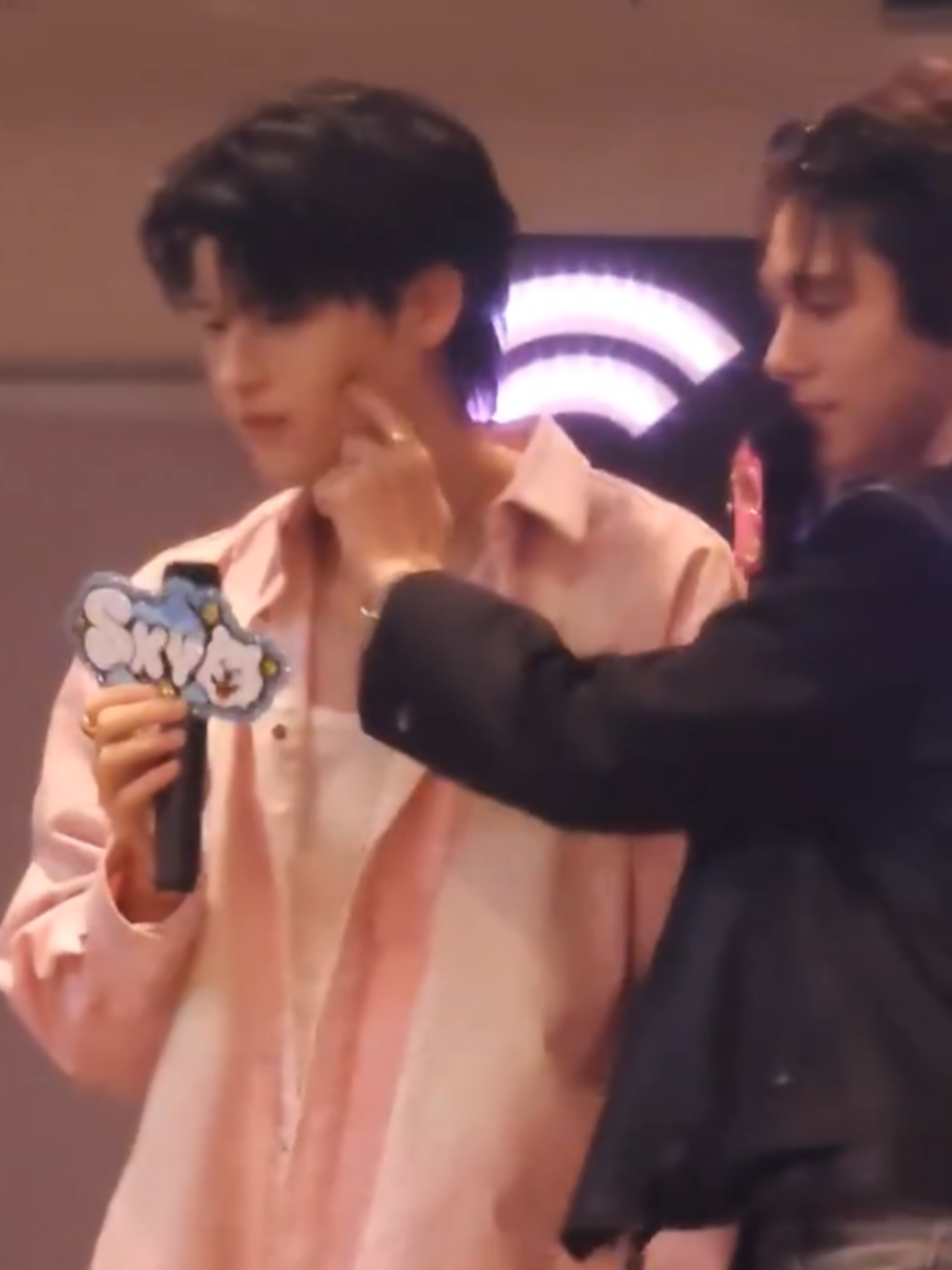 woiii 😭😭😭  📷 maiLovez  #skynani #skywongravee #hirunkit_ 
