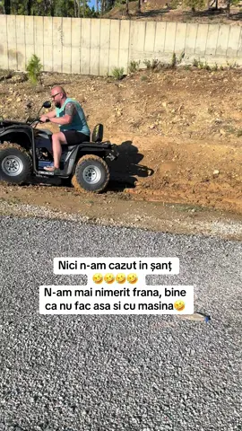 N-am mai nimerit frâna🤣🤣🤣 Bine ca nu fac asa la masina🤣🤣🤣
