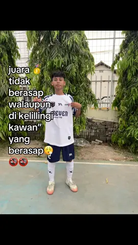 not my style #futsalplayer #4u #quotes #fypage #masukberanda  gak suka asap 🤢🤮