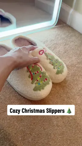 Comfy AND cute memory foam Christmas slippers that won’t break the bank! #christmas #slippers #christmasgiftideas #tiktokshopblackfriday #tiktokshopcreatorpicks 