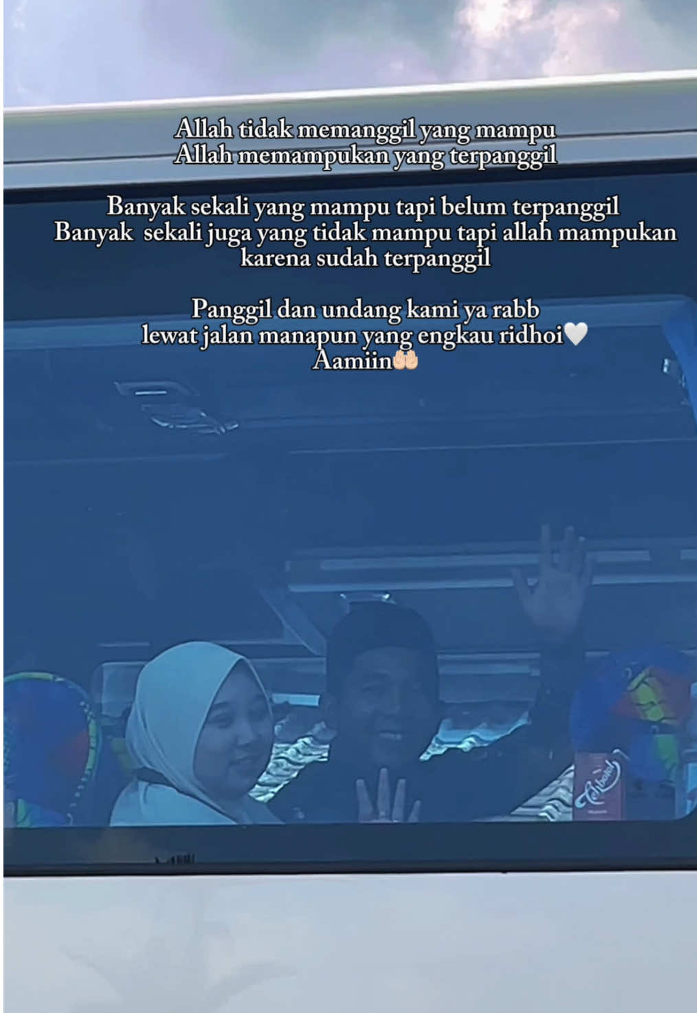 Jangan menyerah merayu allah, sampai undangan itu allah berikan di waktu paling terbaik-Nya🥹❤️#umrohhaji #mekkah #madinah #fyp #mashaallahtabarakallah 